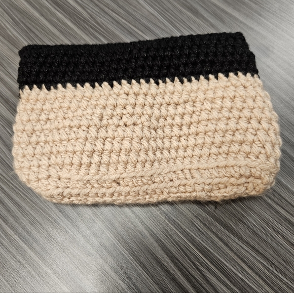 Frida Kahlo Handcrafted Floral Crochet Bag Set - Picture 16 of 16